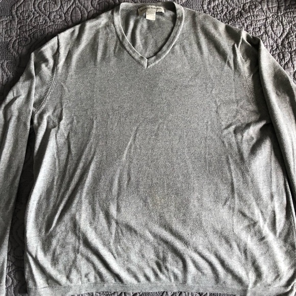 Banana Republic Grey V-Neck Sweater - Picture 3 of 6
